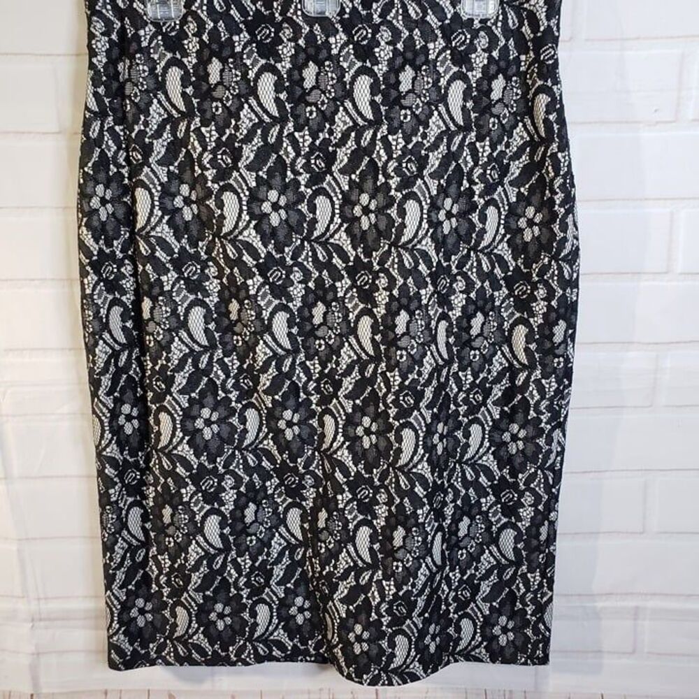 Beautiful Worthington Black Floral Lace Pencil Knee Length Skirt womens 14 L